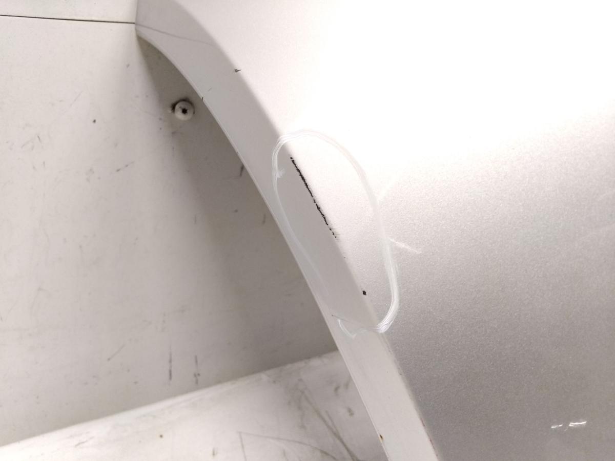 Mitsubishi Colt Z30 original Sto&szlig;f&auml;nger Sto&szlig;stange hinten 3t&uuml;rig BJ2007 silber