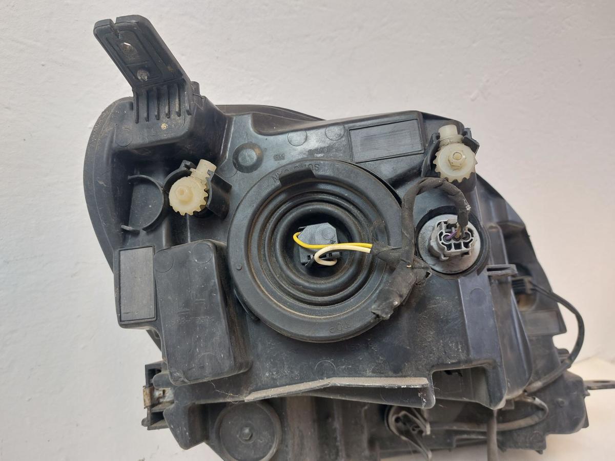 Chevrolet Orlando KL1Y Scheinwerfer links Hauptscheinwerfer Halogen Microrisse