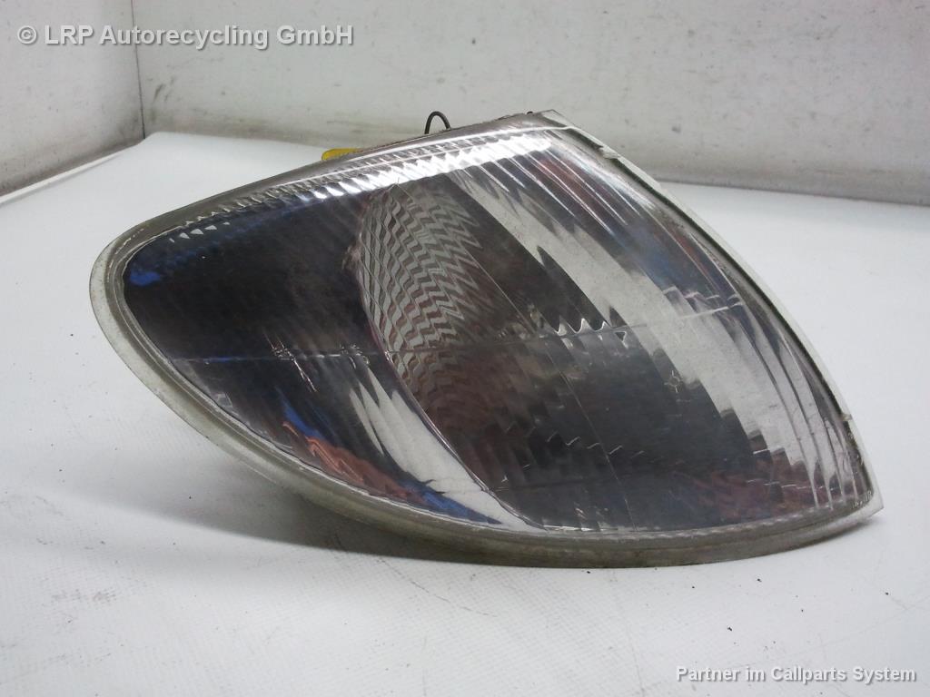 Renault Megane Scenic JA Blinker Blinkleuchte vorn rechts 7700831467 VALEO 1997