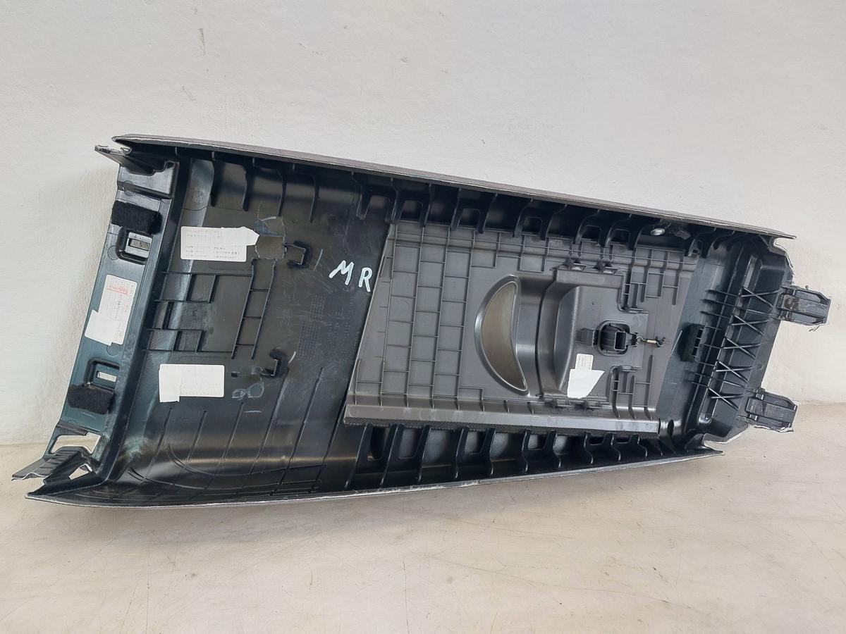 NIO ET7 Innenverkleidung B-Säule rechts oben Gurtdurchführung Microfaser