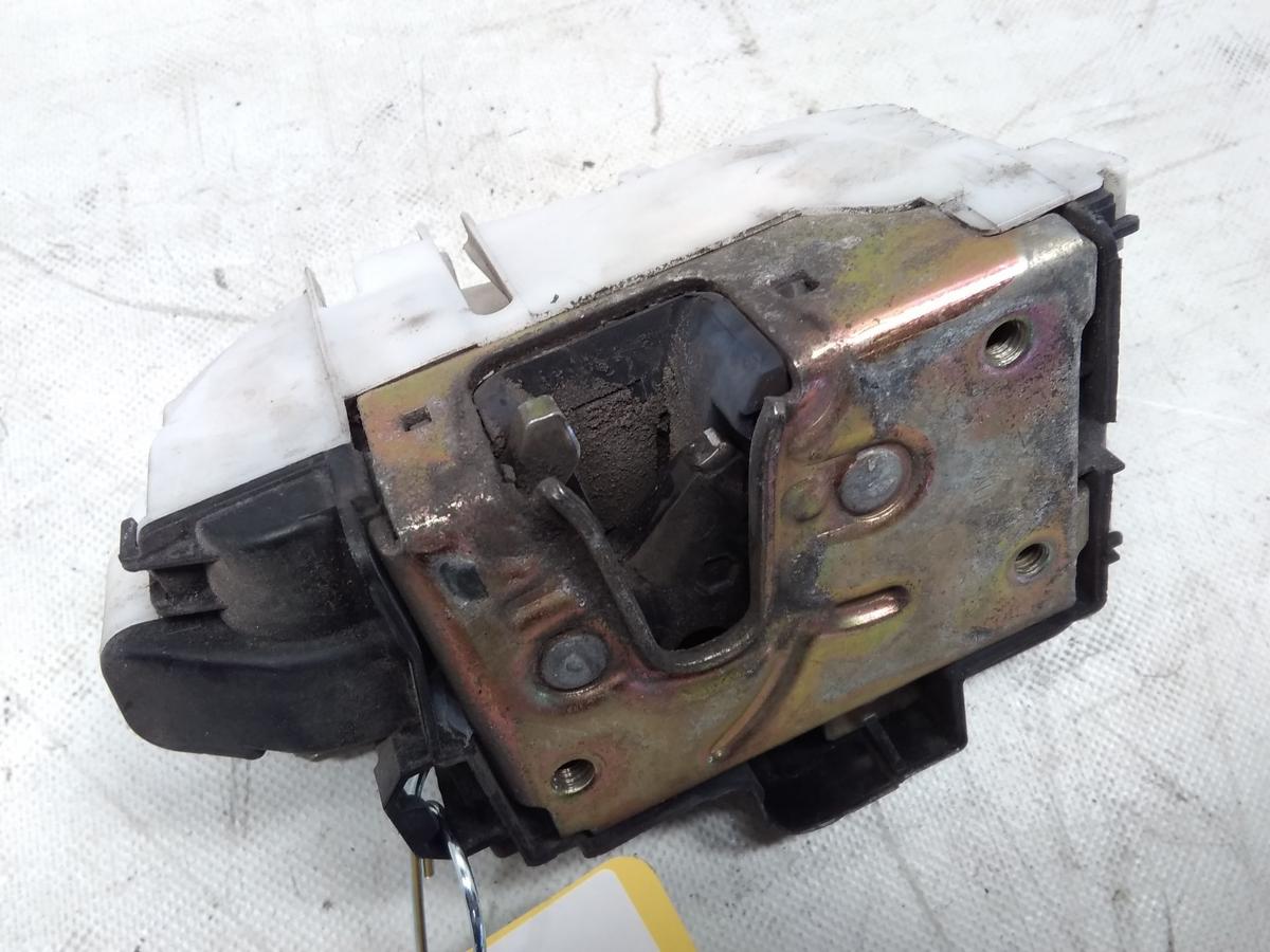 VW Golf 3 Cabrio original T&uuml;rschlo&szlig; vorn links mit Zentralverriegelung BJ1999