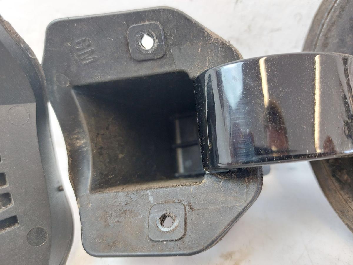 Opel Astra H GTC Tankklappe Tankdeckel Tankverschluss Z20R Saphirschwarz