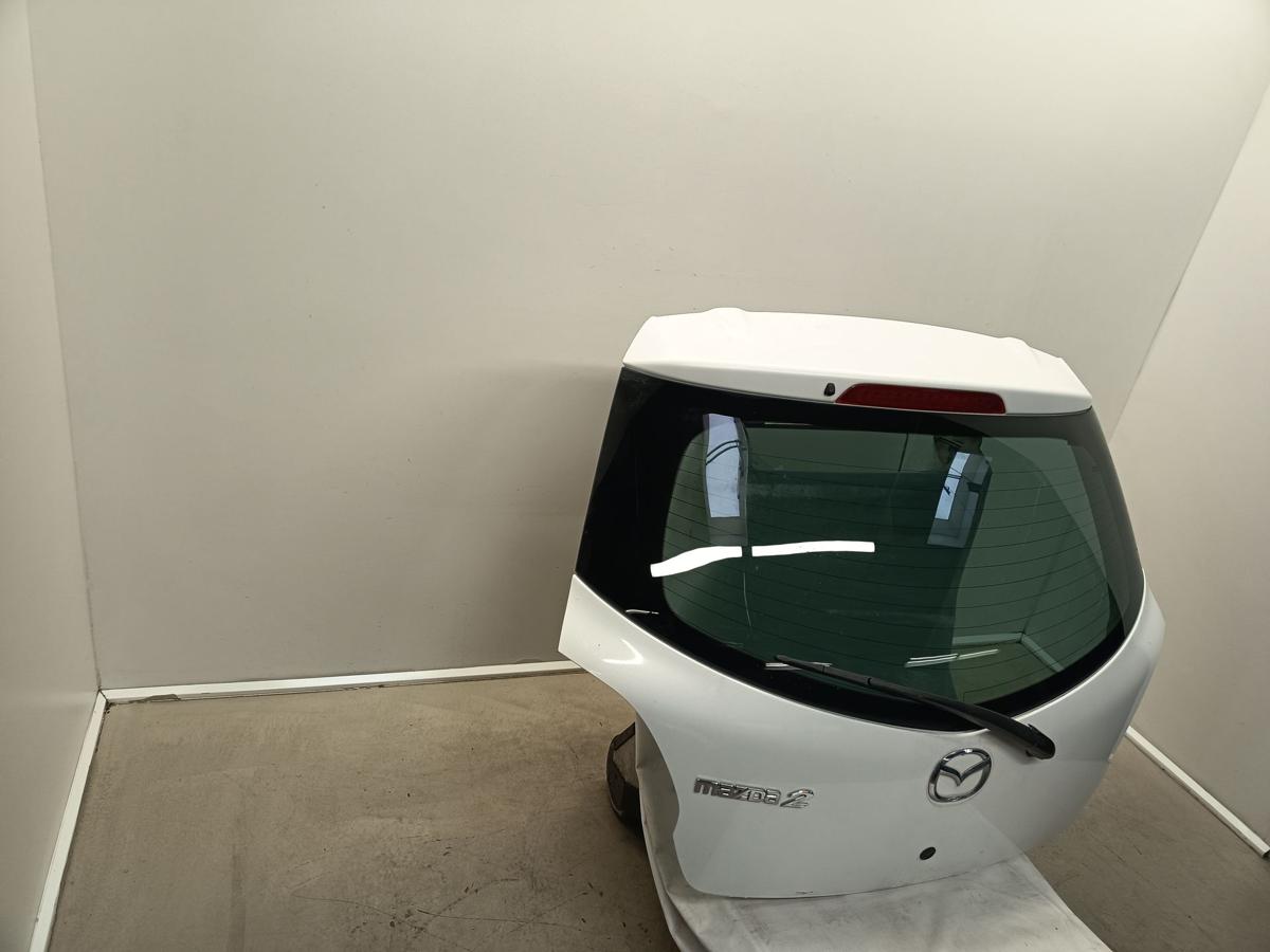 Mazda 2 DE orig Heckklappe mit Scheibe Kofferraum 41K weiß Facelift ab 2010