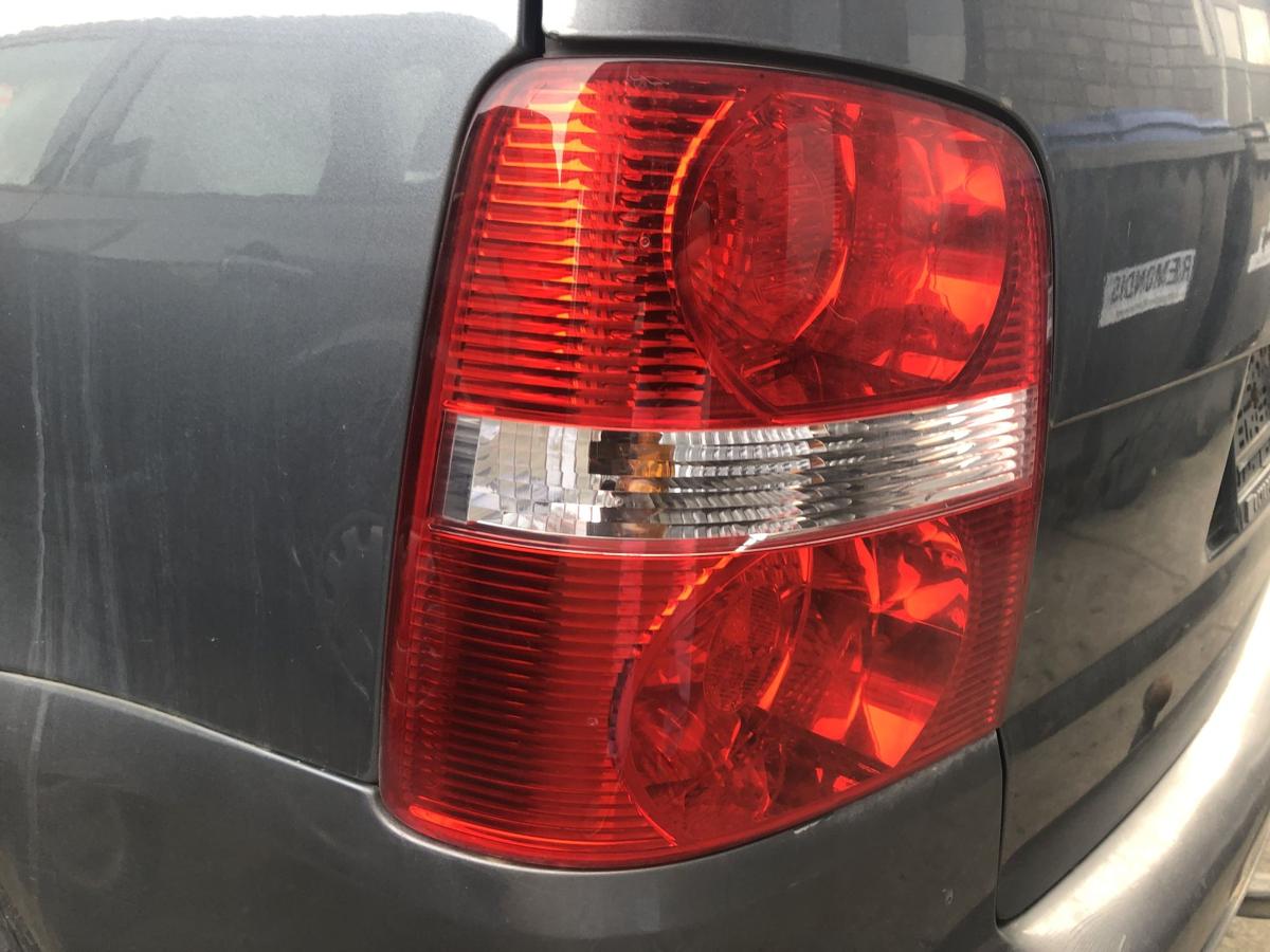 VW Touran 1T 1T1 R&uuml;ckleuchte links R&uuml;cklicht Heckleuchte bis 2006