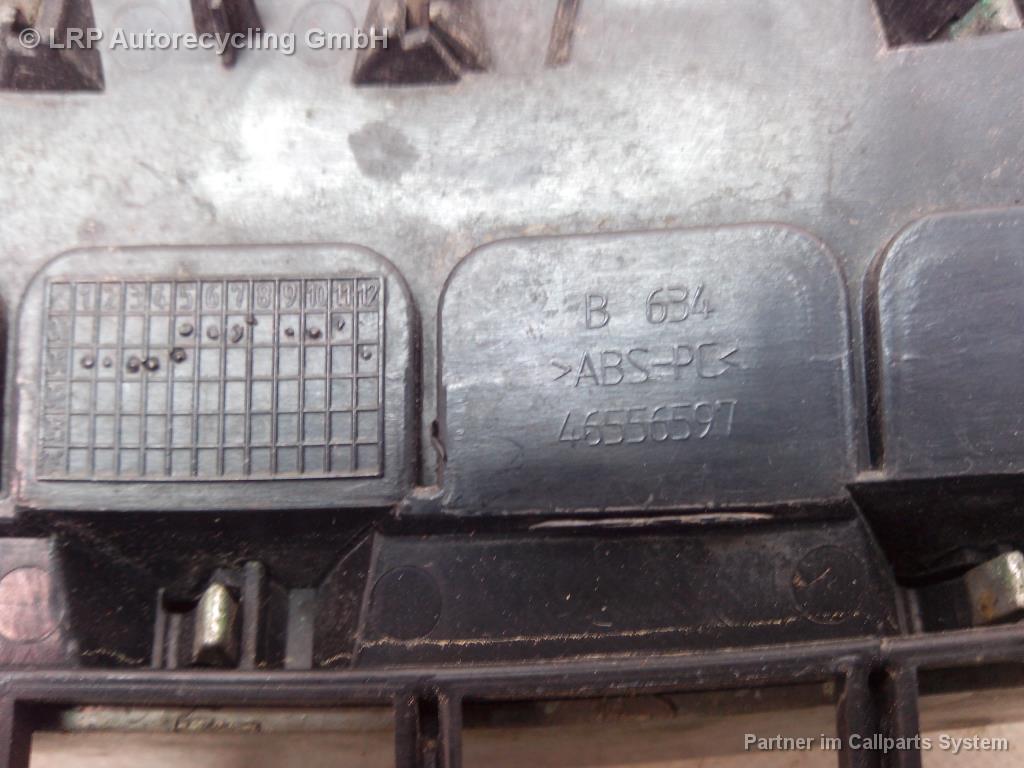 Alfa 147 937 BJ2001 Grill Kühlergrill 46556597