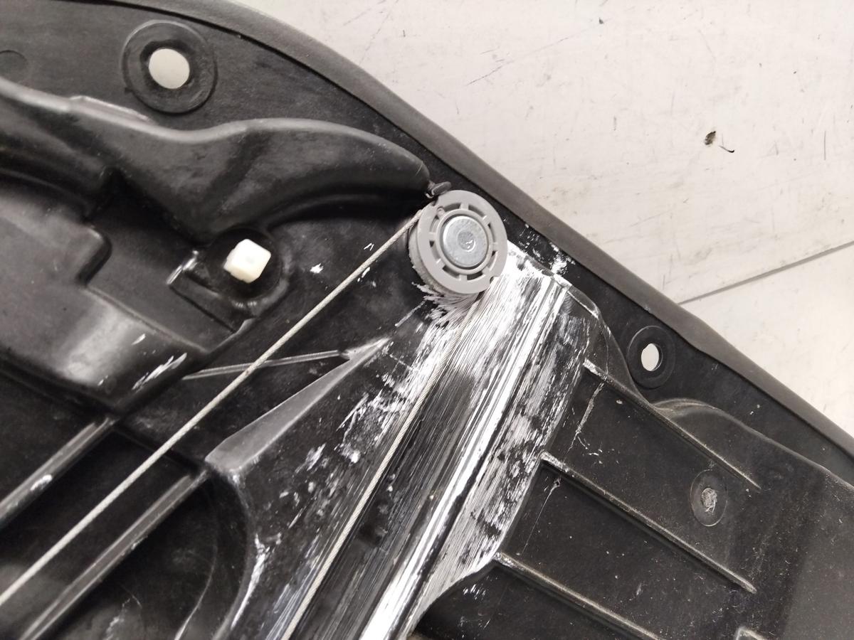 Hyundai i30 Kombi GD orig Fensterheber hinten links elektrisch BJ2015 ohne Motor