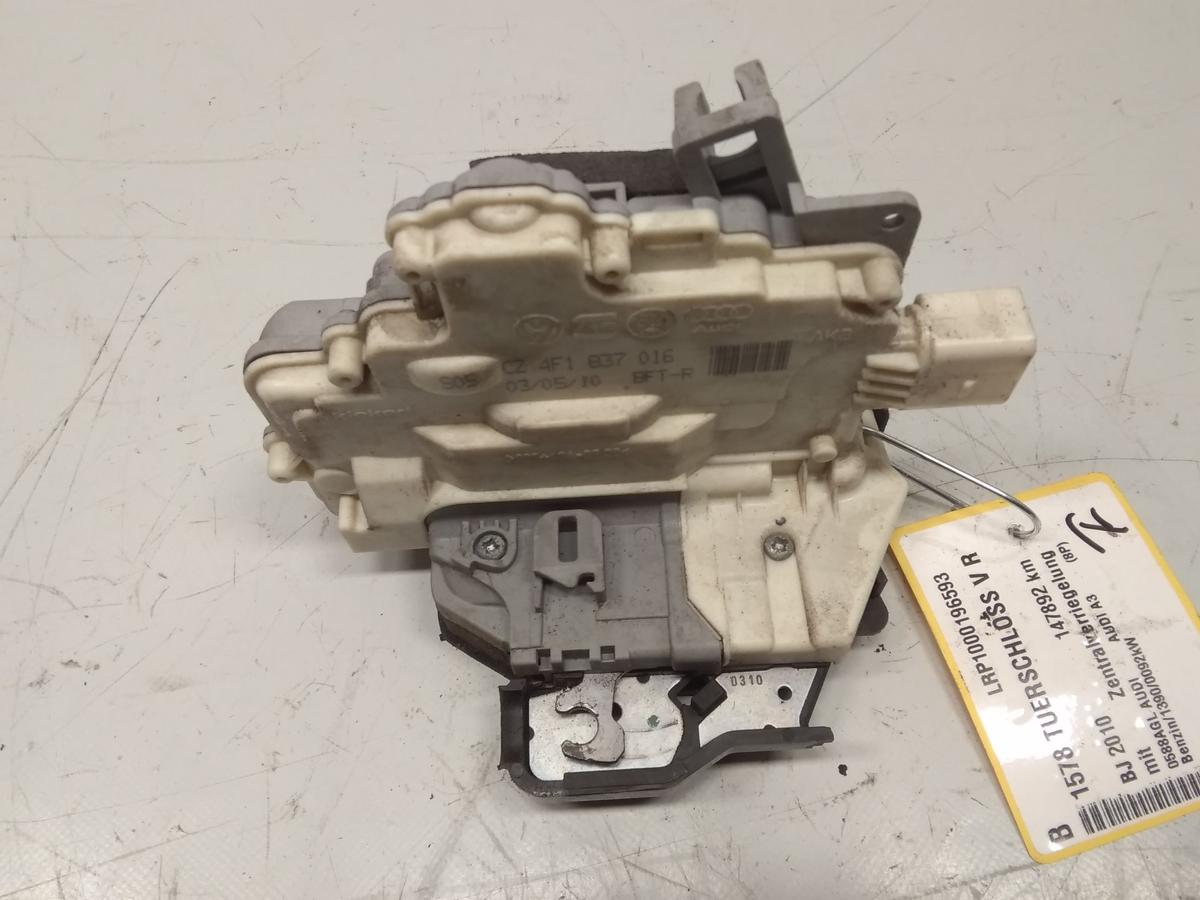 Audi A3 8P original T&uuml;rschlo&szlig; vorn rechts mit Zentralverriegelung Bj.2010