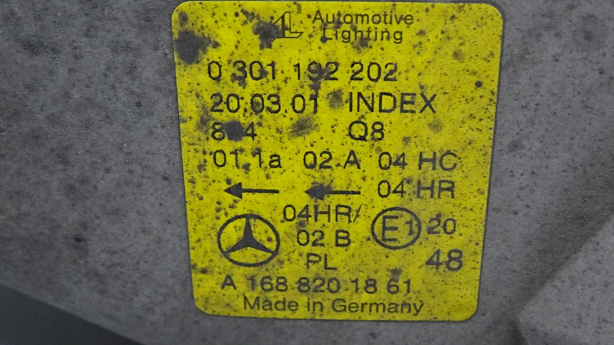 Mercedes A Klasse W168 Bj2001 Hauptscheinwerfer rechts 1688201861 0301192202 Frontscheinwerfer