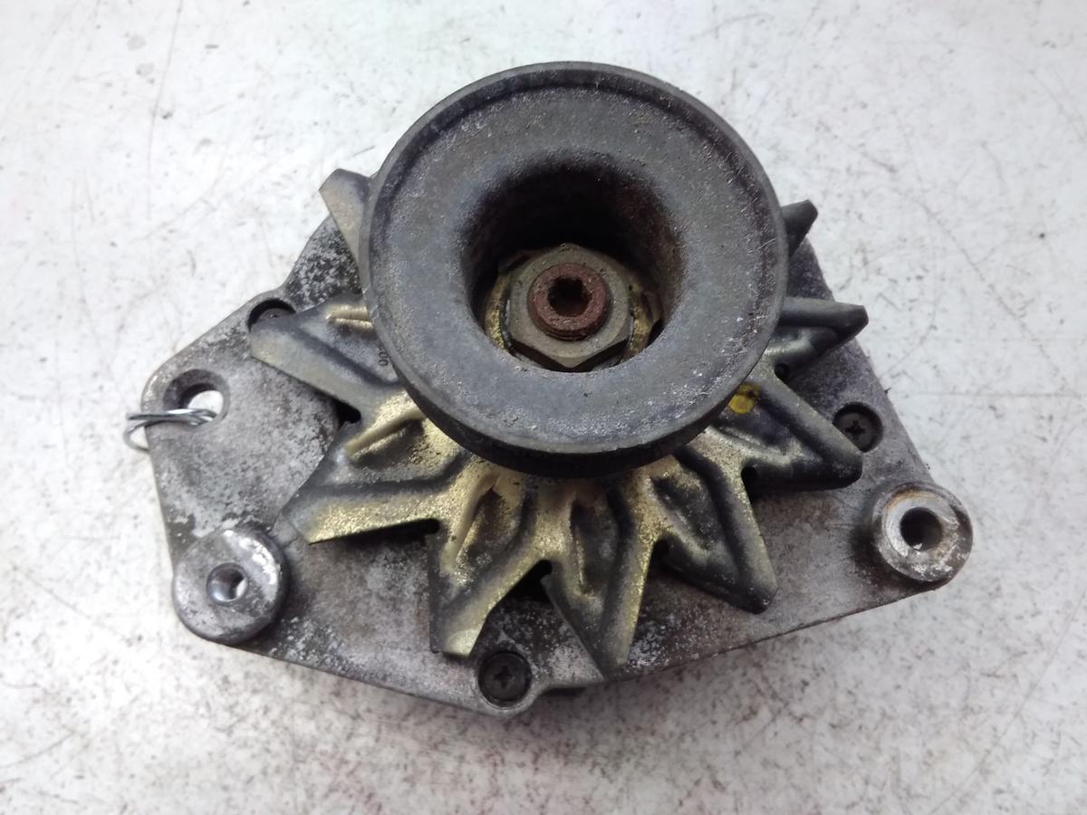 Audi 80 B3 Typ 89 original Lichtmaschine Generator 90A Bosch 1.8 66kw JN Bj.1989 026903015F