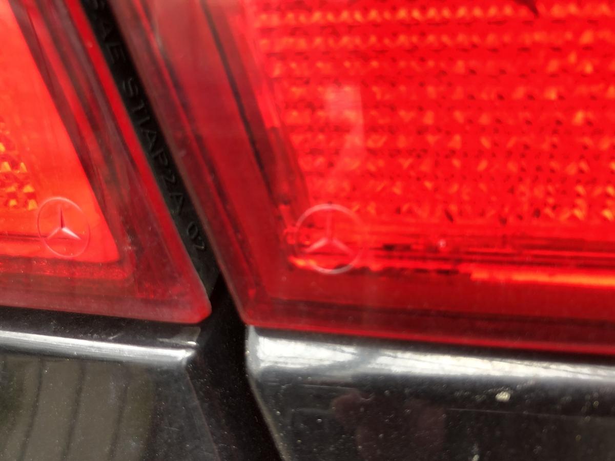 Mercedes E Klasse 211 Mopf R&uuml;ckleuchte innen links Heckklappe Innenteil ab 06