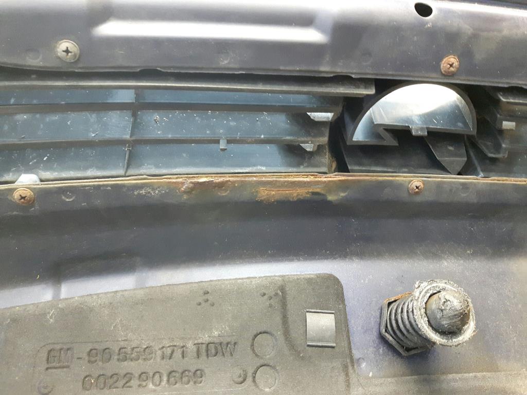 Opel Astra G Motorhaube mit Kühlergrill 282 Polarseeblau BJ1999