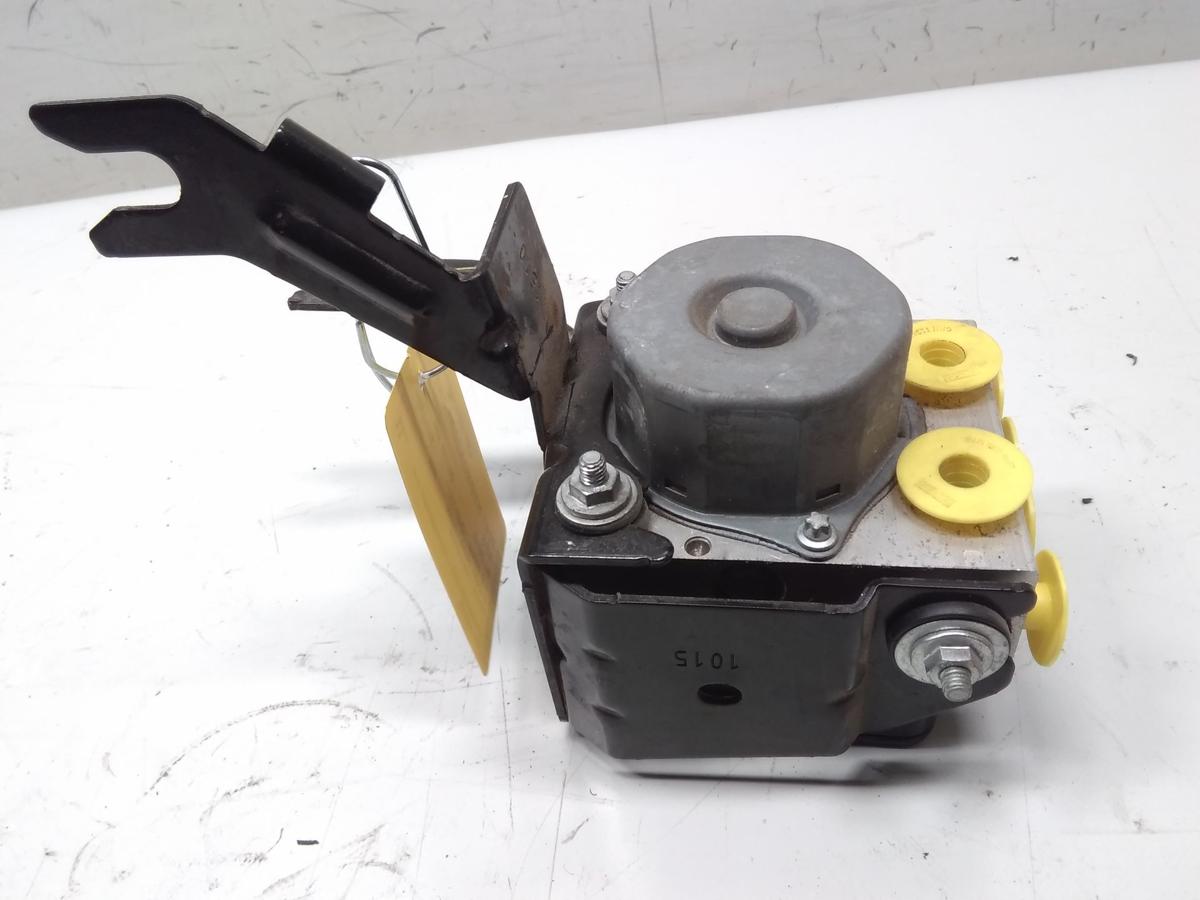 Dacia Logan 2 original ABS-Block 476605492R BJ2015