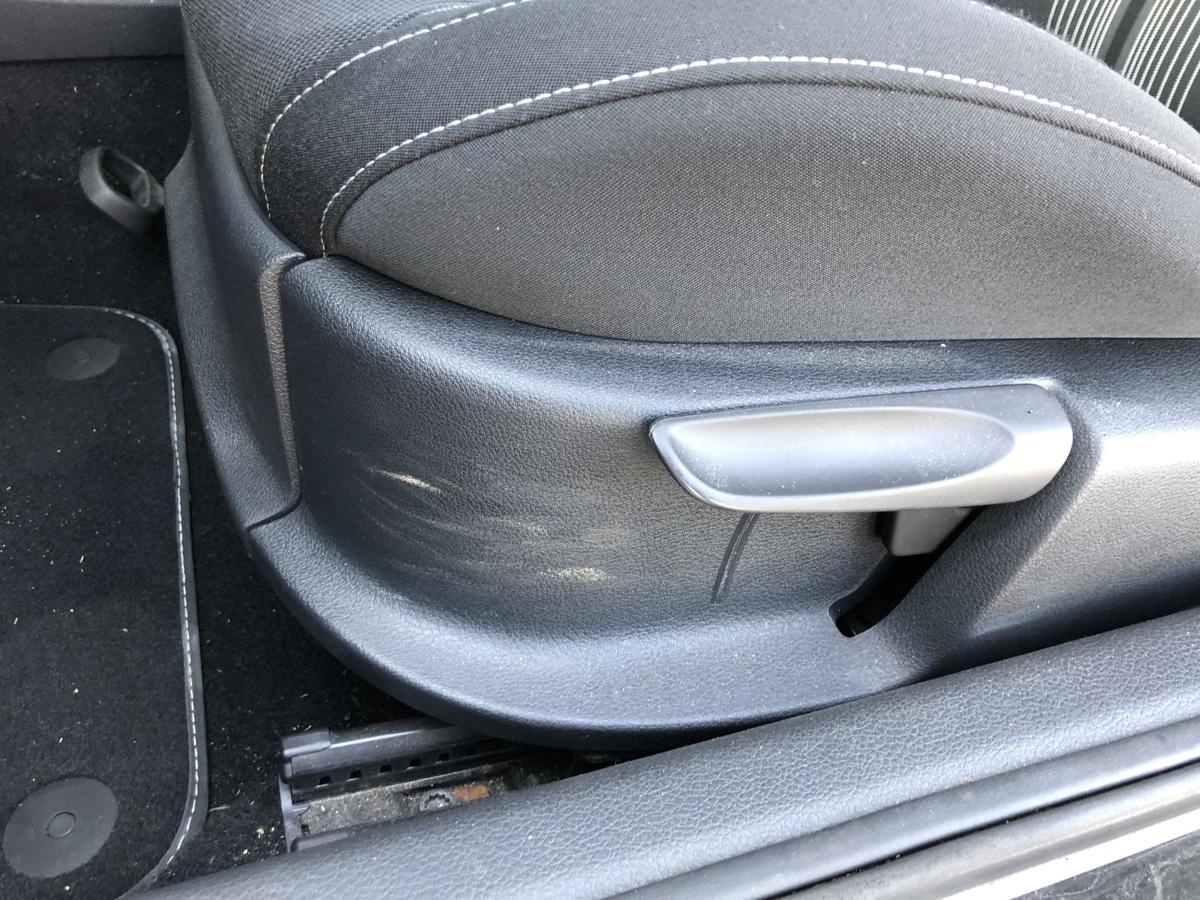 VW Polo 6R Sitz vorn links Fahrersitz nur für 3 türer MATCH Kunstleder Heizung