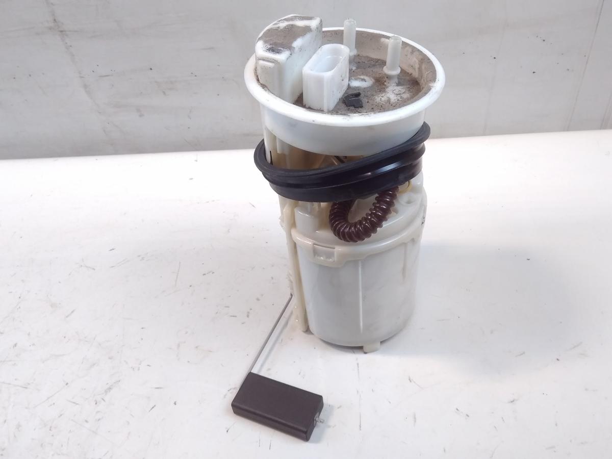 Skoda Fabia 2 5J original Kraftstoffpumpe Innentankpumpe 1.2 51kW BJ2009