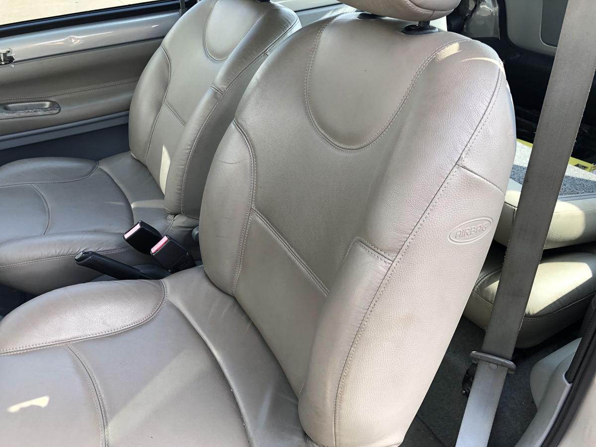 Renault Twingo I original Fahrersitz vorn links Leder beige Bj 2006