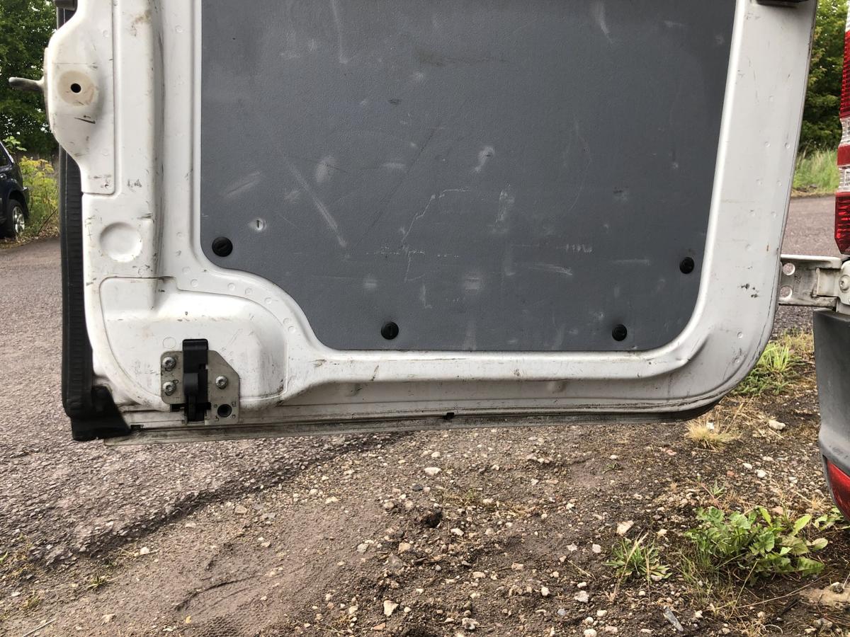 Mercedes Sprinter W906 Hecktür Heckflügeltür Flügeltür links H2 Dachhöhe weiss