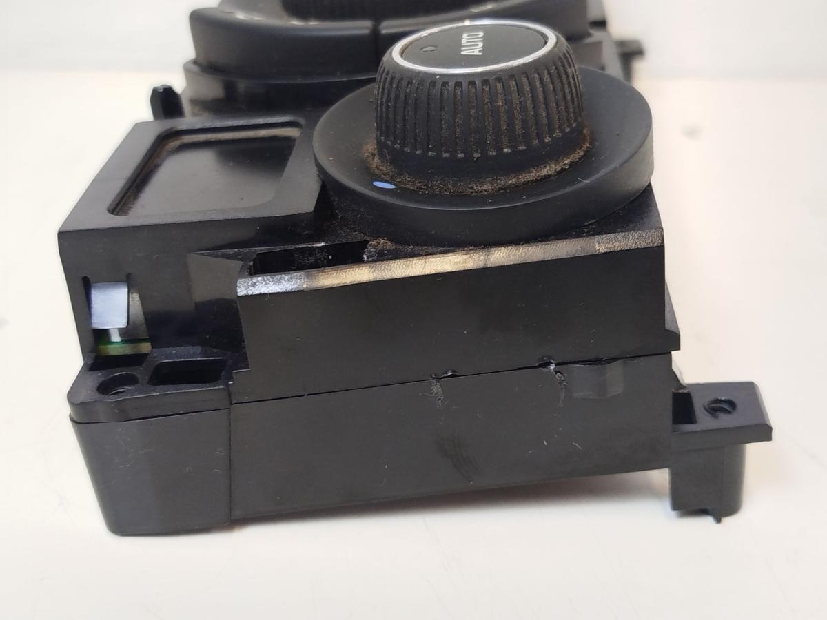 Peugeot 3008 I Typ 0U Klimabedienteil Heizungsregulierung Klimaautomatik