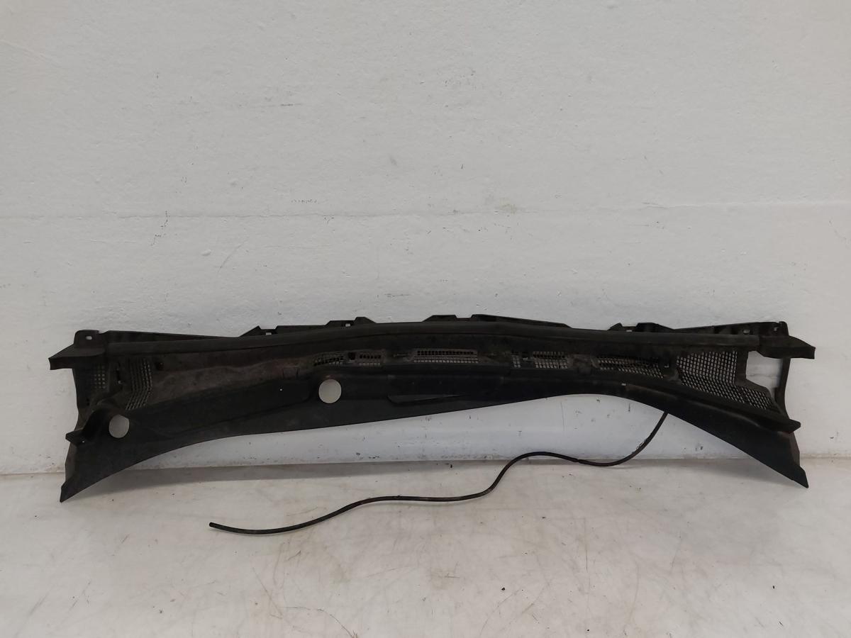 Nissan Leaf ZE1 40kWh Windlauf Frontscheibe Abdeckung Wischer OEM