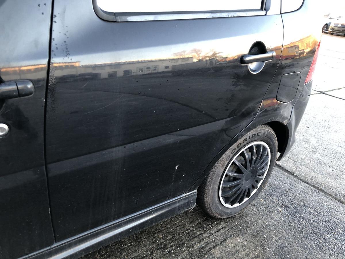 Daihatsu YRV M2 T&uuml;r hinten links Rohbau Fondt&uuml;r N05 schwarz