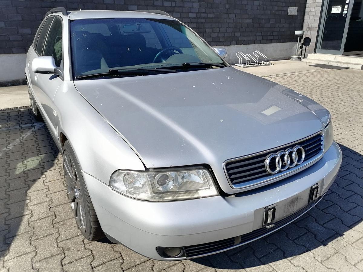 Audi A4 B5 Wischergestänge Wischermotor vorn BJ99-01