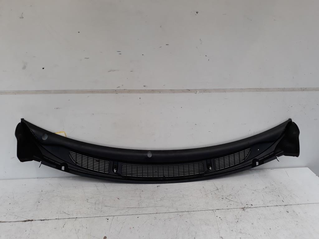 Skoda Fabia 2 5J BJ 2009 Abdeckung Wasserkasten Windlauf 5J1819415D