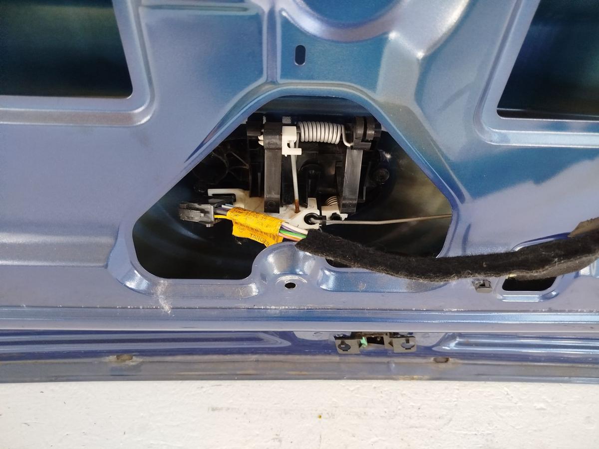 Renault Kangoo KC Heckklappe Kofferklappe Heckdeckel Scheibe NV432 Bleu Methyl