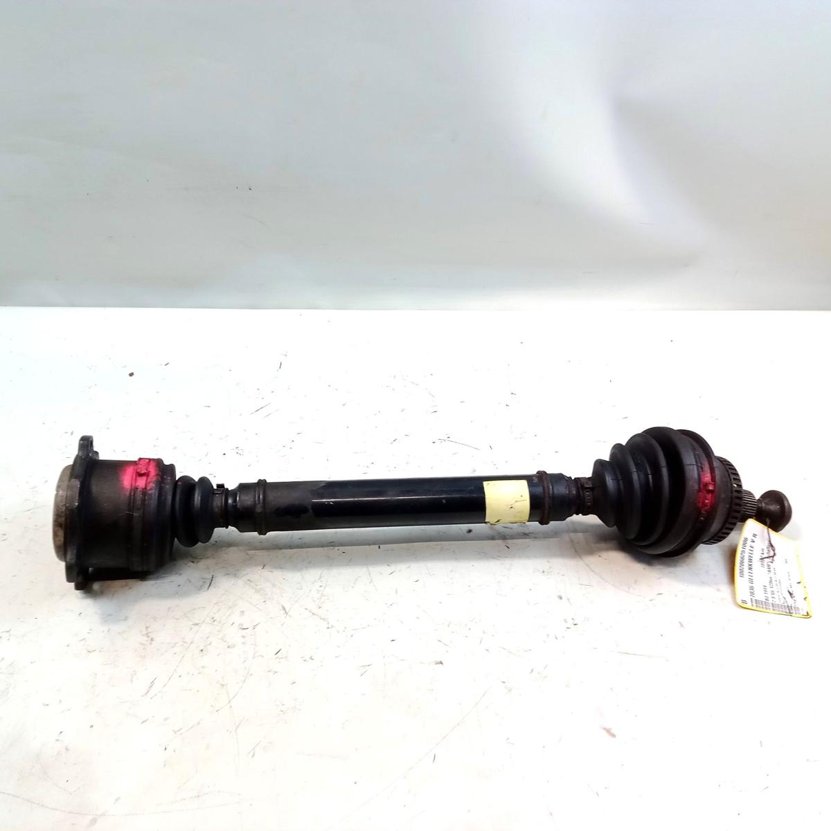 Audi A4 B5 original Antriebswelle Gelenkwelle vorn rechts 2.8 128kw BJ1994