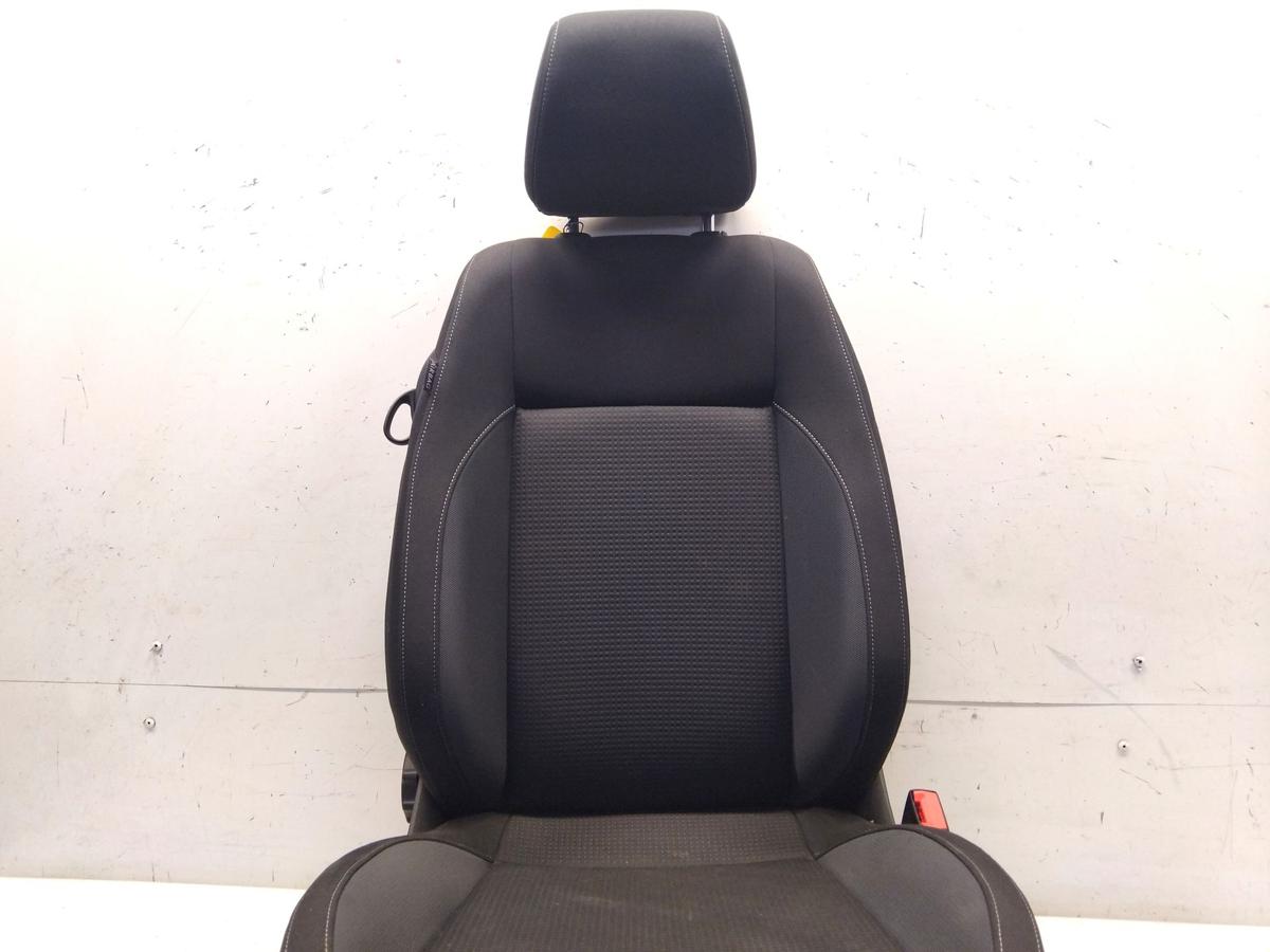 VW Polo 6R Sitz vorn rechts Beifahrersitz 3-T&uuml;rer beheizt Stoff schwarz Bj.2010