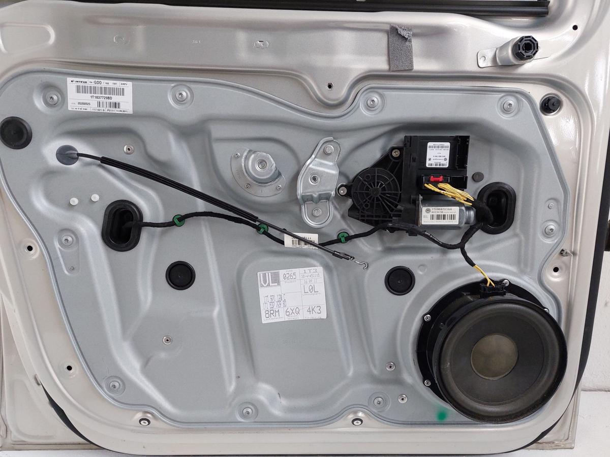 VW Touran 1T3 ab2010 Tür vorn links Fahretür Facelift Farbcode unbekannt