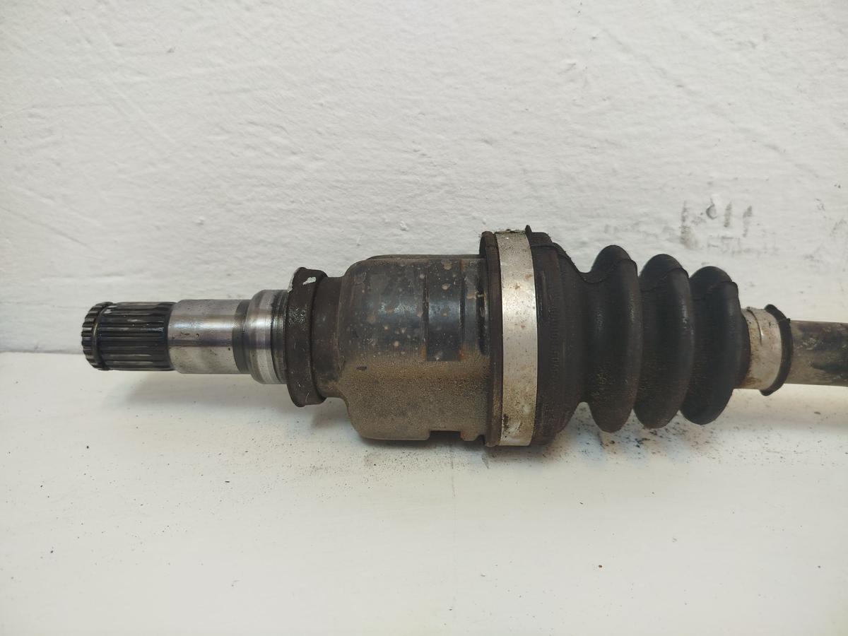 Citroen C1 Typ PS Antriebswelle Gelenkwelle vorn rechts 1.0 53kw OEM