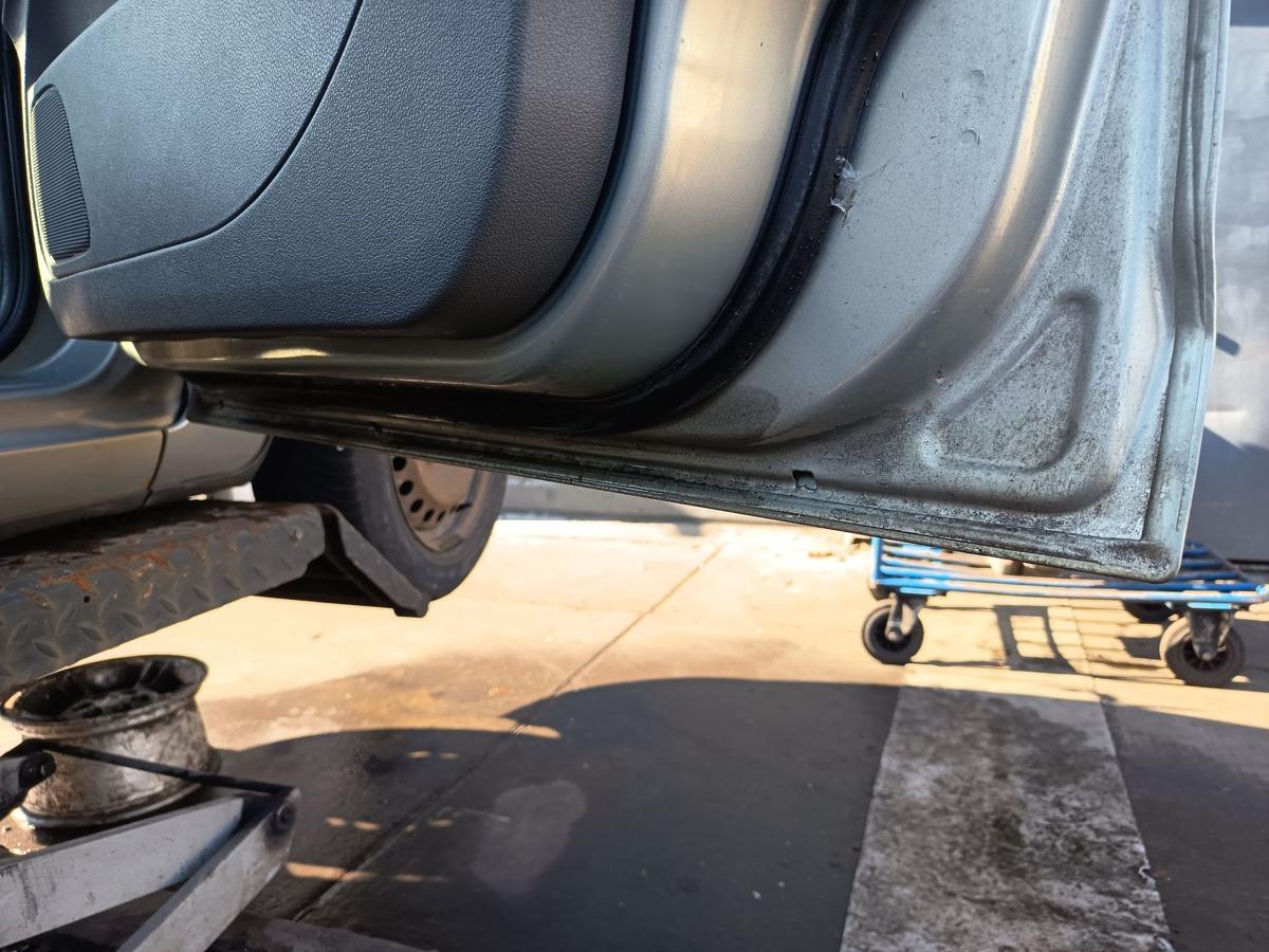 Ford Focus II original T&uuml;r vorn rechts Beifahrer Chill met Bj 2009