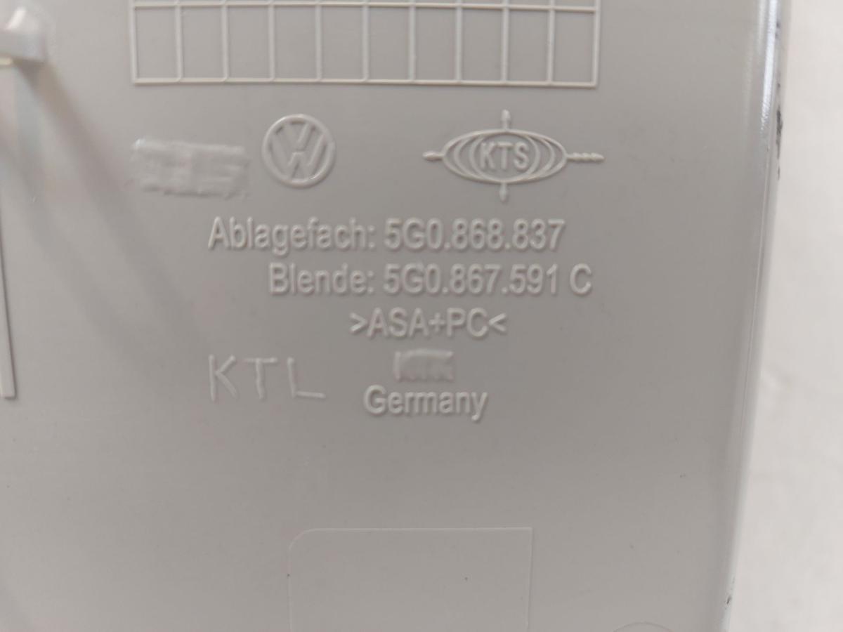 VW Golf 7 VII 5G AU Variant Innenleuchte Leseleuchte Leselampe vorn mit Fach