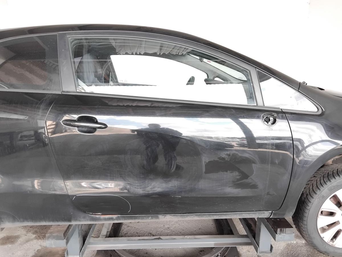 Kia Rio III UB T&uuml;r vorn rechts Beifahrert&uuml;r 3-t&uuml;rig besch&auml;digt BJ2012 AURORA BLACK PEARL