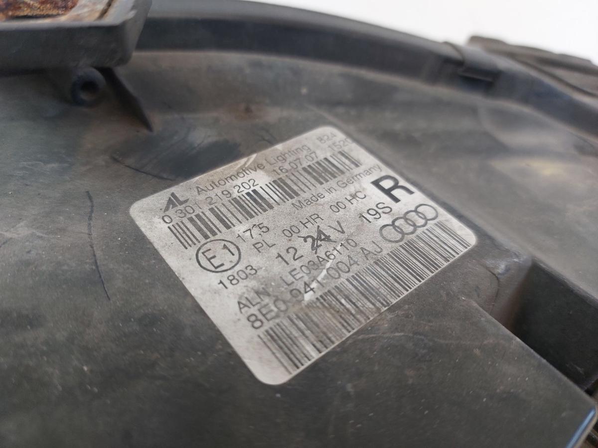 Audi A4 8E 8EC B7 Avant Scheinwerfer rechts Frontscheinwerfer Halogen OEM