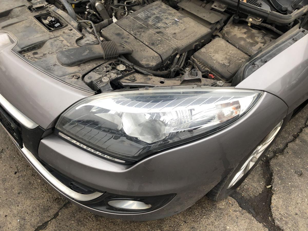 Renault Megane III 3 Scheinwerfer vorn links Halogen Frontscheinwerfer Lampe