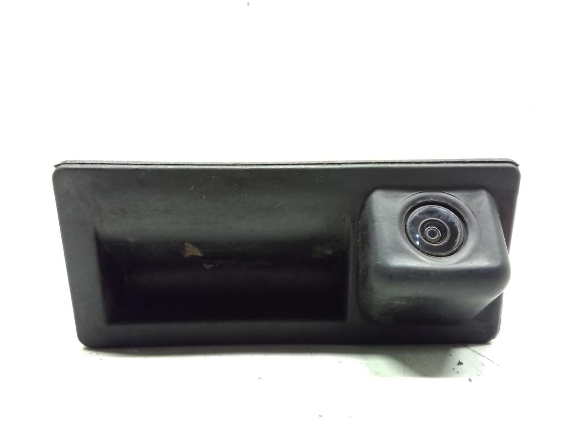 VW Tiguan 5N2 original R&uuml;ckfahrkamera mit &Ouml;ffner Taster 5N0827566AB BJ2012