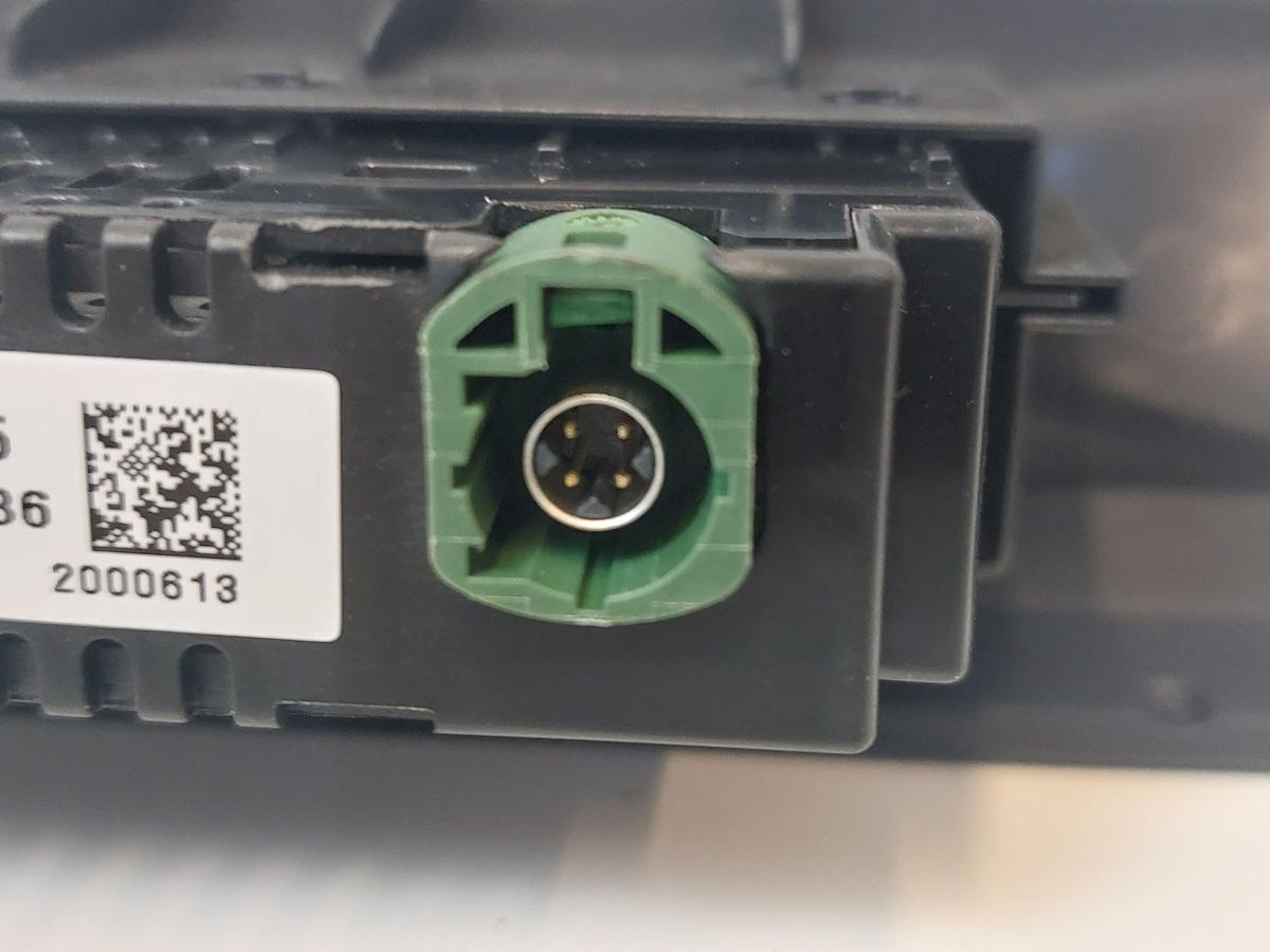 VW Golf 8 VIII CD Variant Leiste USB Anschl&uuml;sse Armaturenbrett vorn