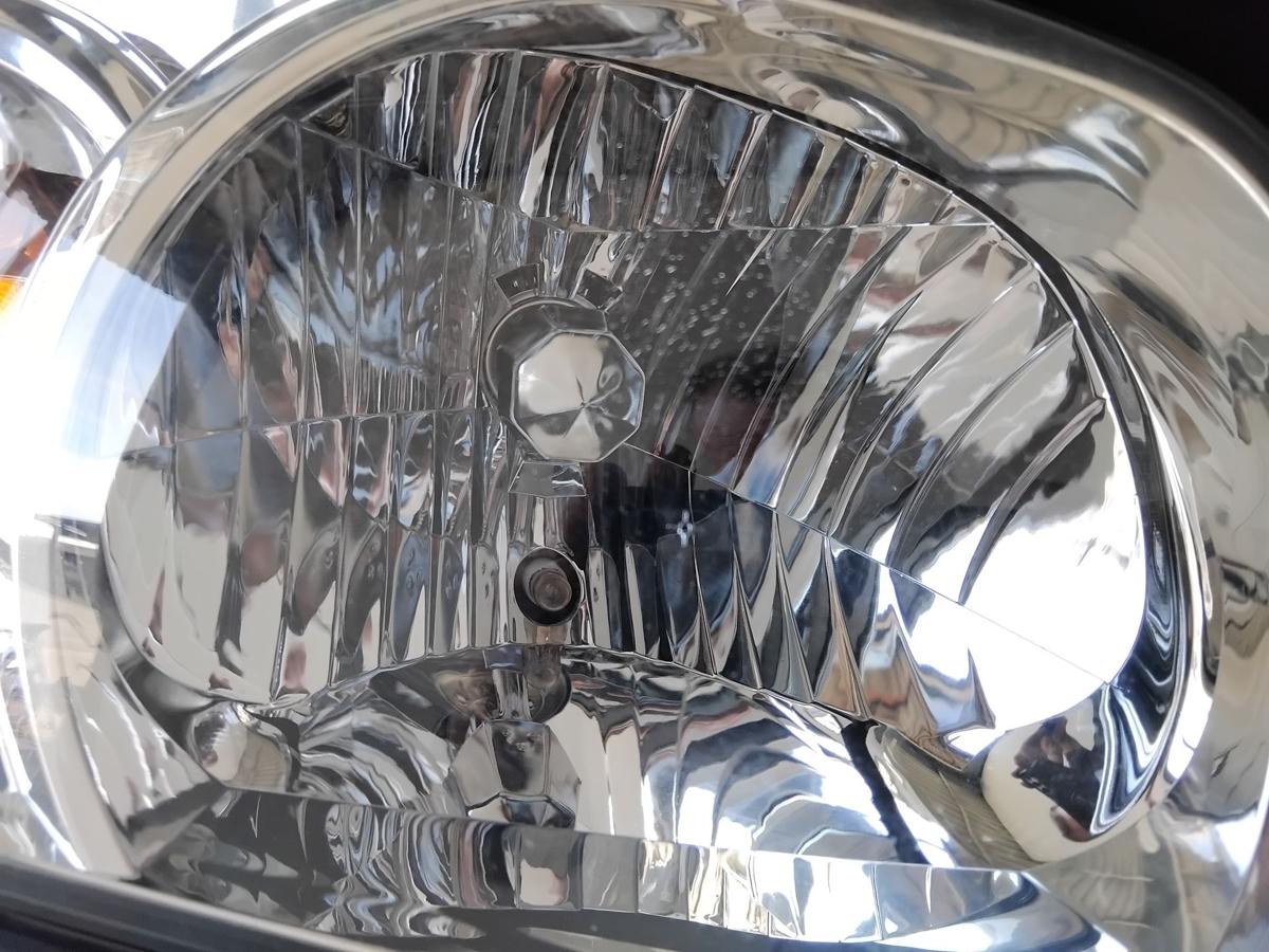 Mazda Tribute EP2 Facelift orig Scheinwerfer rechts Halogen mit LWR BJ2006 EU Version