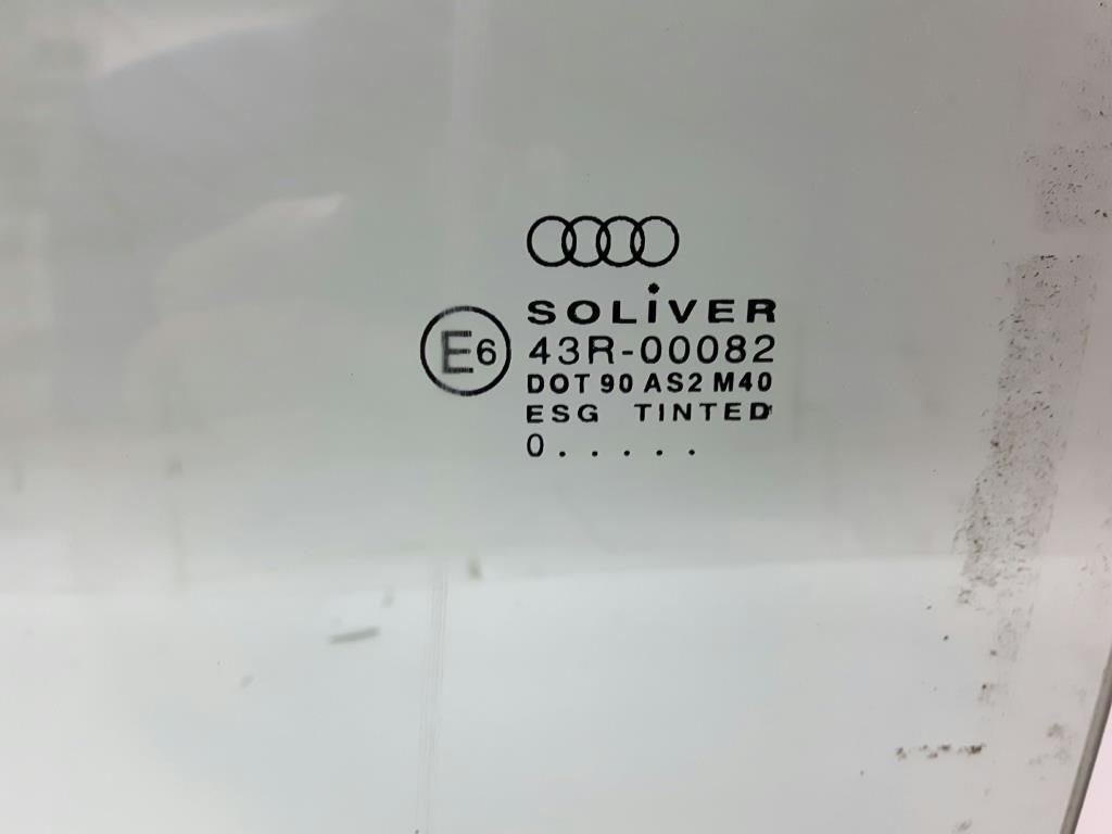 Audi A3 8L 3 türig Bj.2000 original Scheibe Tür vorn links