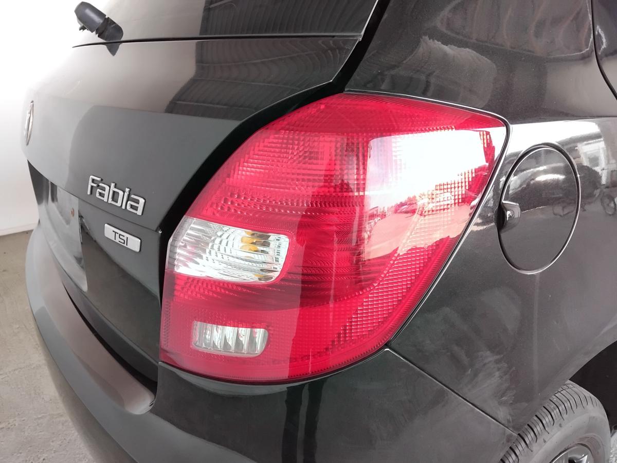 Skoda Fabia 2 5J original R&uuml;ckleuchte Heckleuchte rechts Kombi Flie&szlig;heck BJ2011