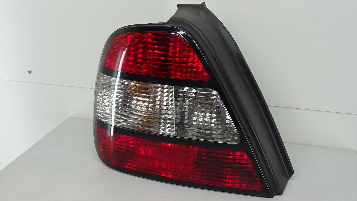 Daewoo Leganza Bj1997 Rückleuchte Rücklicht links rot weiss