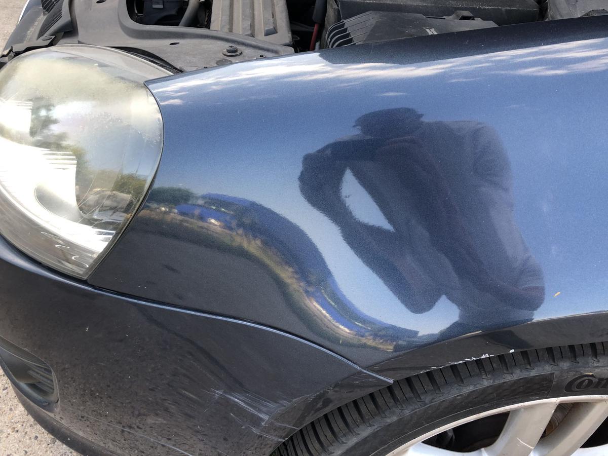 VW Golf 5 V 1K Kotfl&uuml;gel vorn links Fahrerseite Delle nur 3/5 t&uuml;rer LC5F OEM