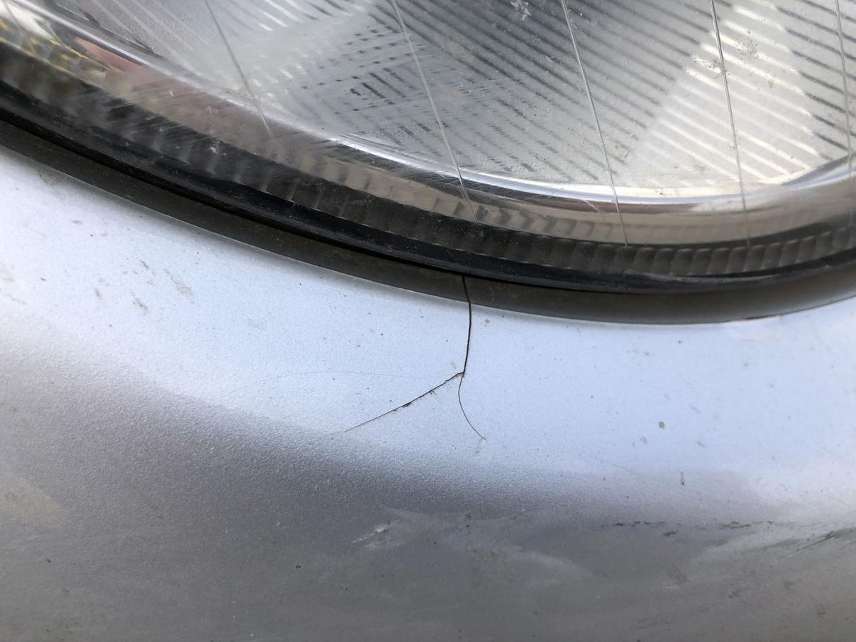 Mercedes E Klasse W211 Sto&szlig;f&auml;nger vorn Nebelscheinwerfer SRA 744 silber SCHADEN