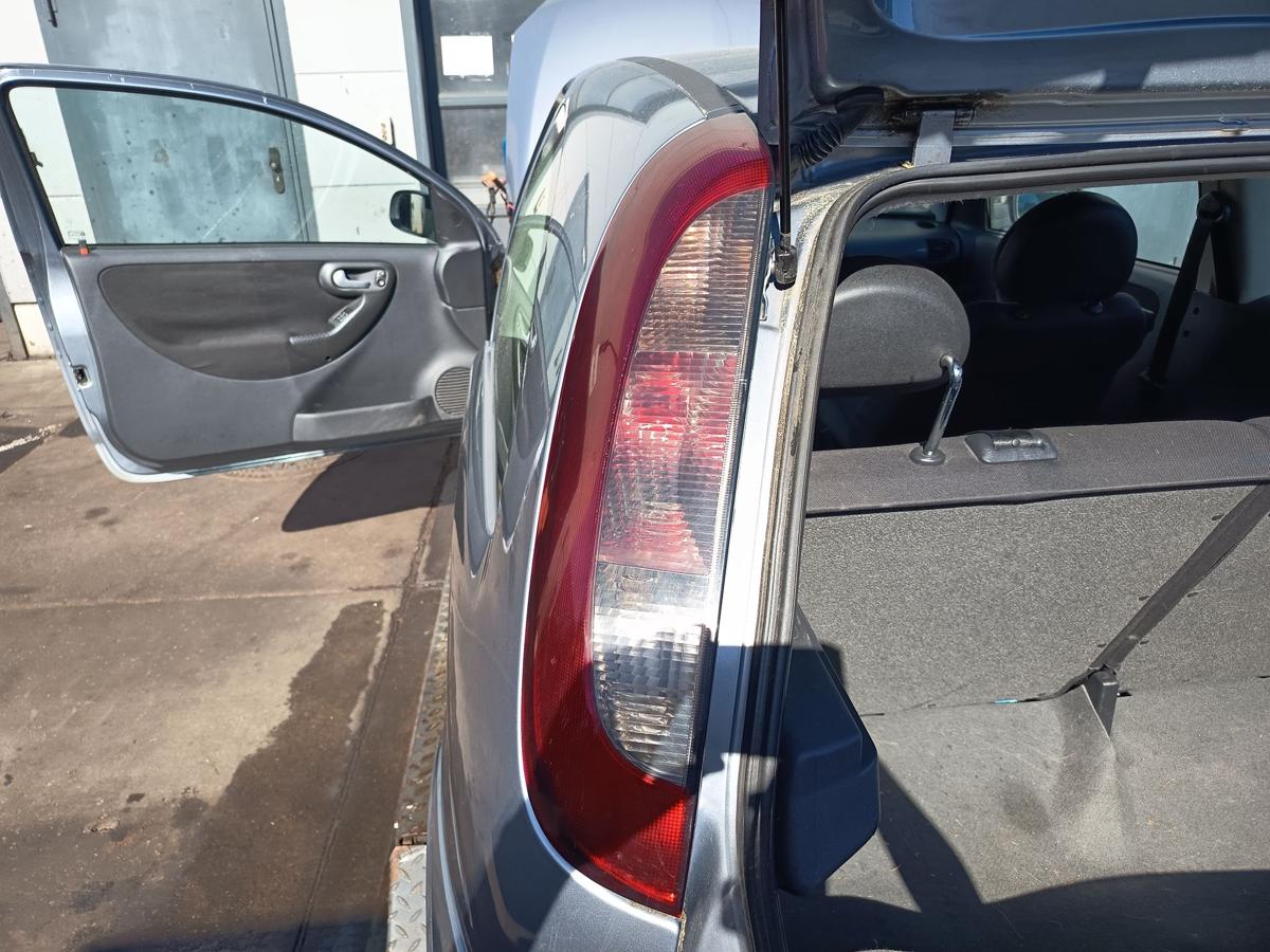 Opel Corsa C original R&uuml;ckleuchte links Heck Schluss Licht Bj 2005