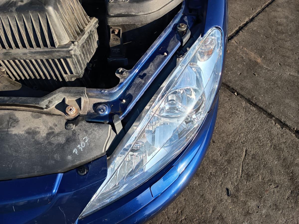 Peugeot 307 original Scheinwerfer links Halogen/Haupt/Licht/Front Bj 2004