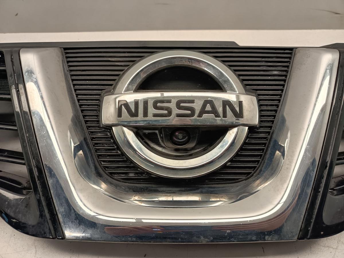 Nissan Qashqai J10 original K&uuml;hlergrill mit Frontkamera GAB Nightshade Bj 2013
