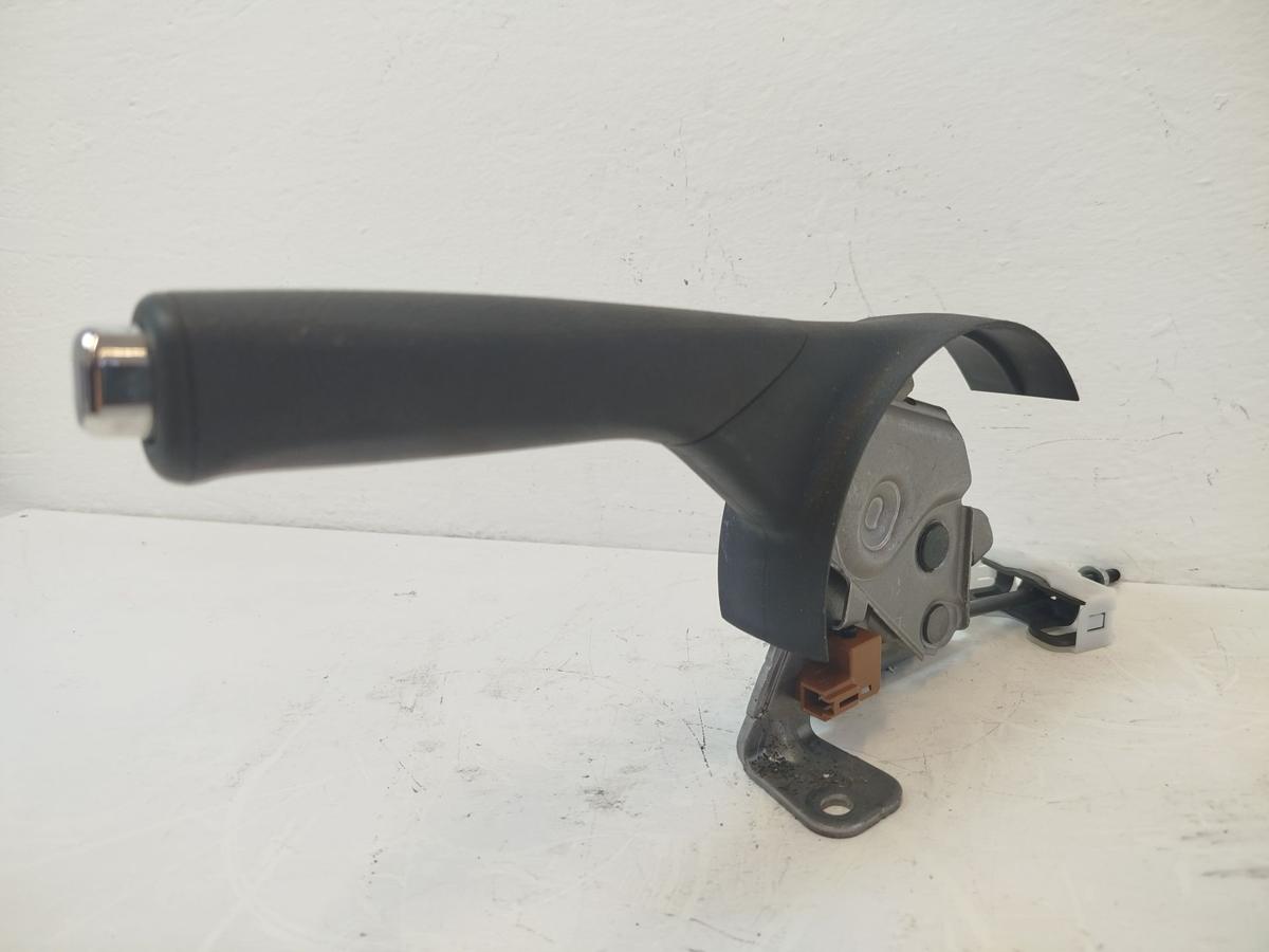 Toyota Yaris XP13 Handbremshebel Handbremse Parkbremse Feststellbremse