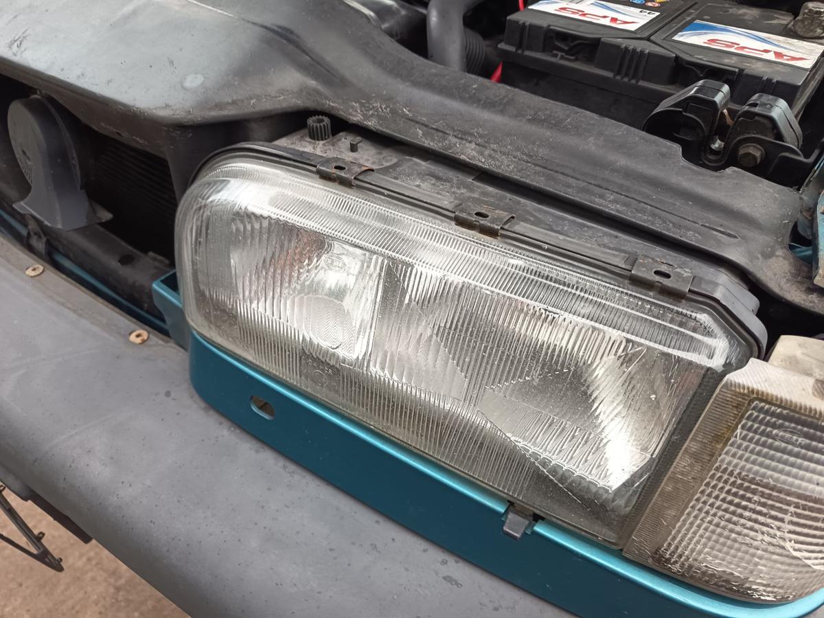 Volvo 850 original Hauptscheinwerfer links Halogen Front Licht Bj 1995