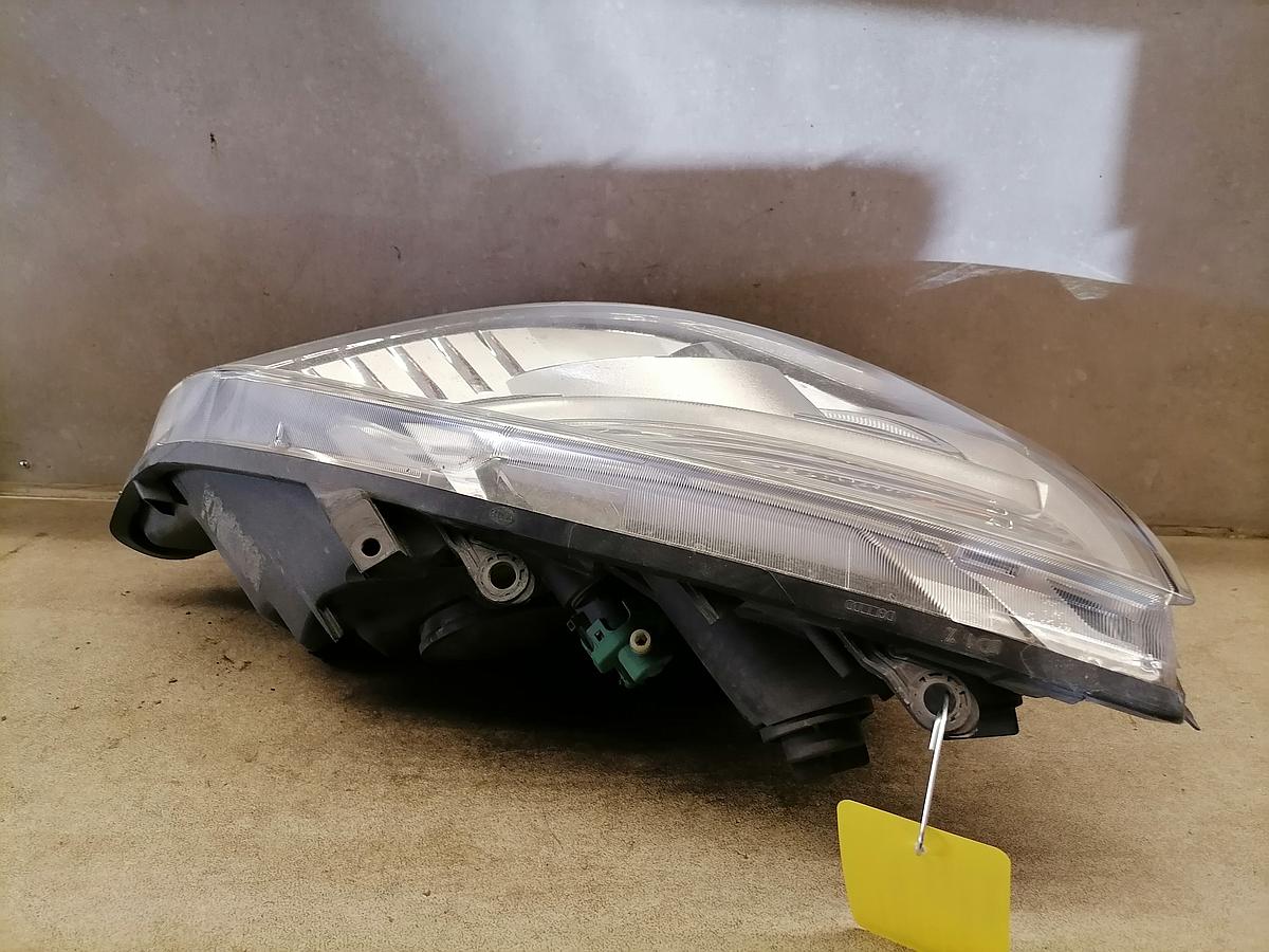 Renault Scenic ll Scheinwerfer vorn rechts Lampe Halogen Hella BJ06-09