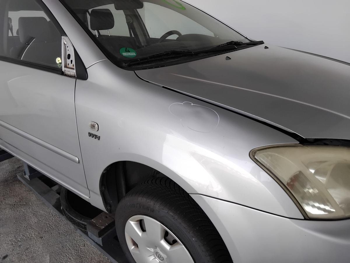 Toyota Corolla E12 orig Kotfl&uuml;gel vorn rechts japanische Modell BJ2003 Delle